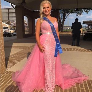 Size 10 altered to a size 4/6 Prom Dress